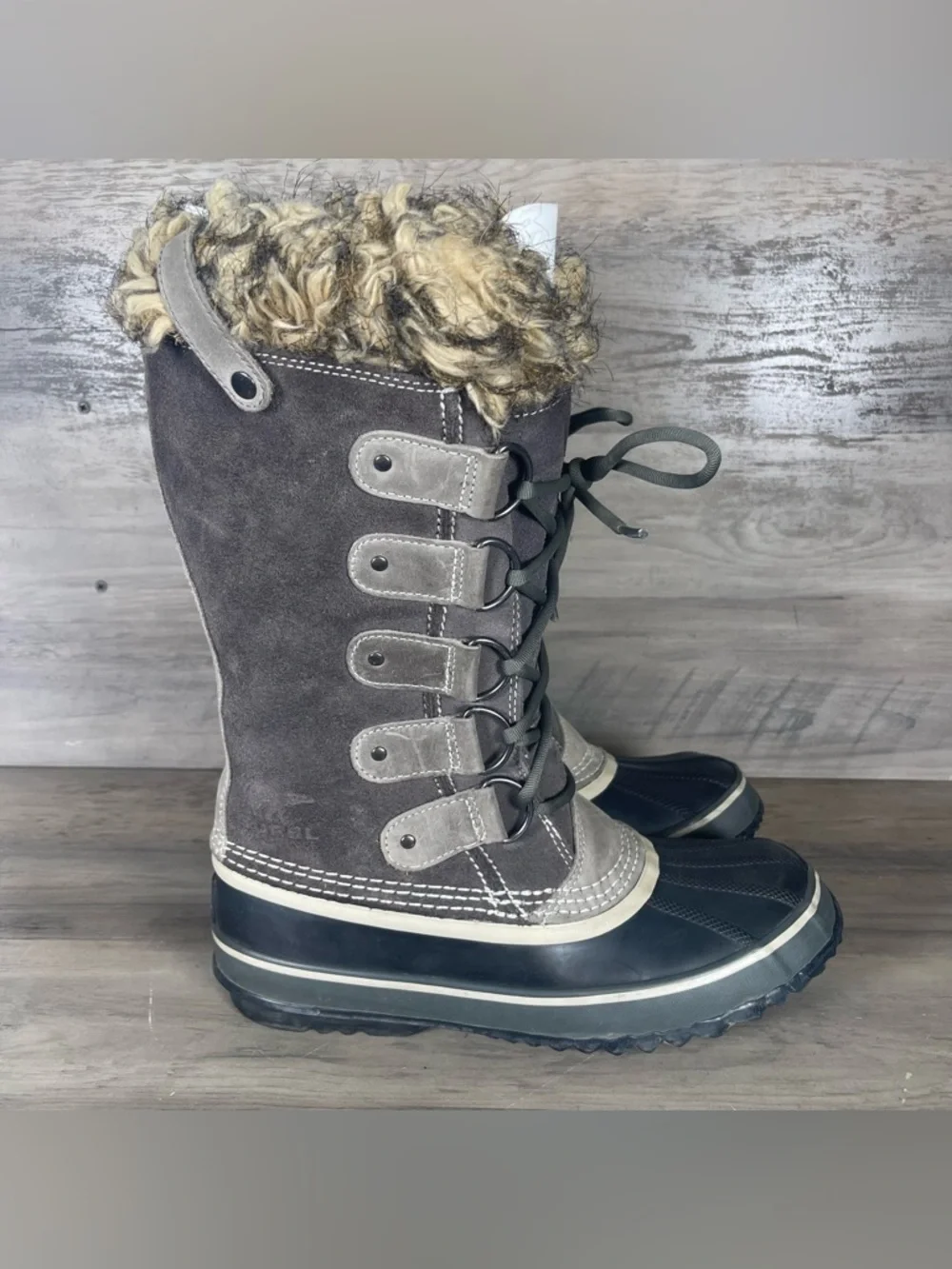 Sorel Women’s 9 Gray Joan of Arctic Waterproof Winter Boots Wool Lined‎ Lace Up